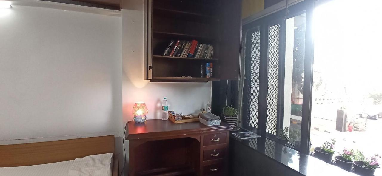 Cozy Private Ac Studio By The Sea Bandstand Bandra W Mumbai Nr Taj Lands End Apartamento Exterior foto