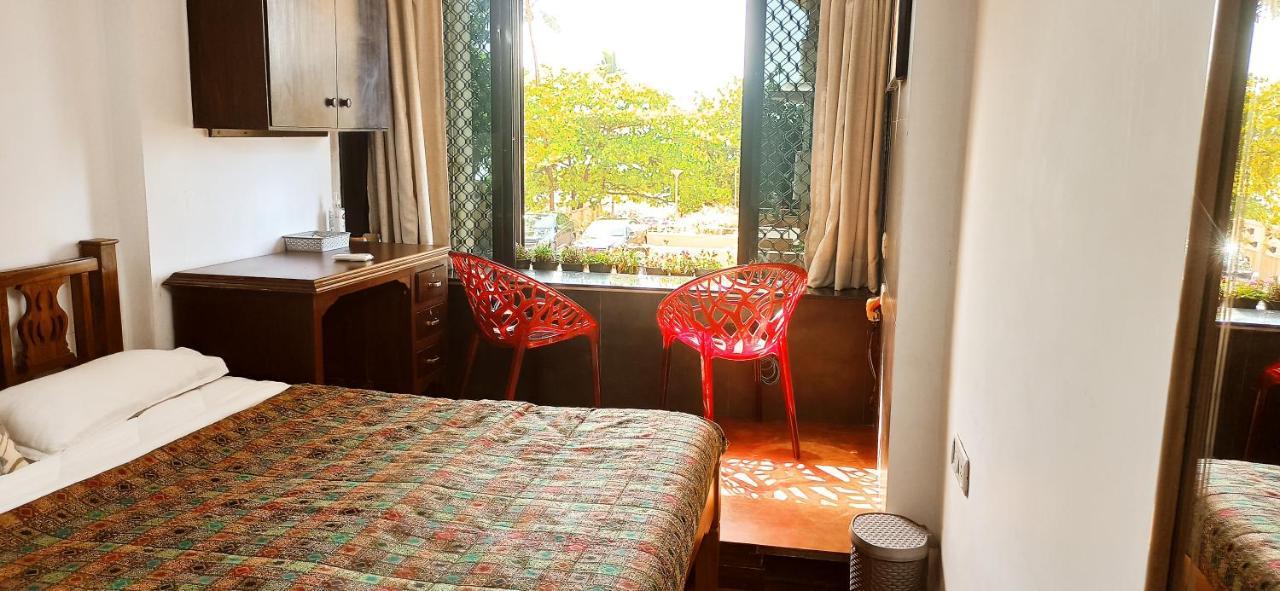 Cozy Private Ac Studio By The Sea Bandstand Bandra W Mumbai Nr Taj Lands End Apartamento Exterior foto